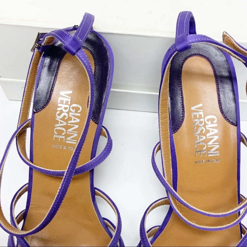 Versace purple satin and rhinestone sandals  38